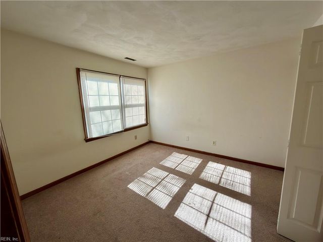 1201 Thackeray CT, Virginia Beach, VA 23454