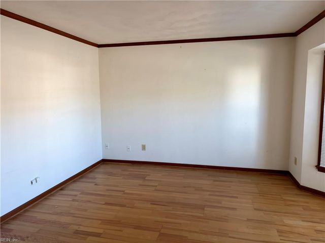 1201 Thackeray CT, Virginia Beach, VA 23454