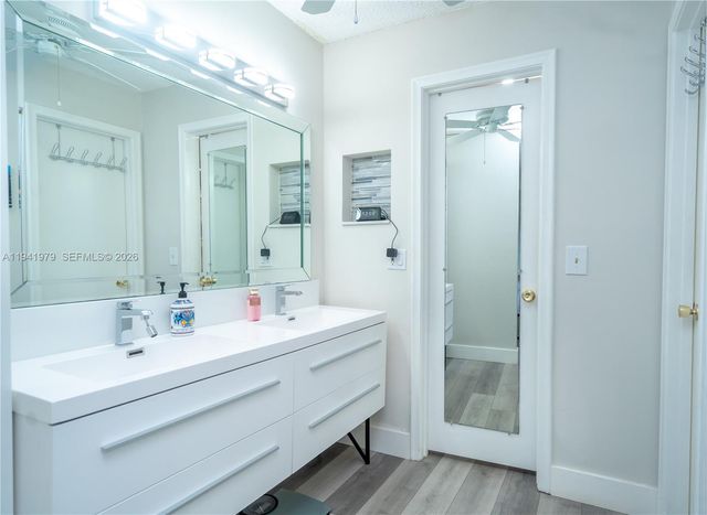 2400 Malayan Dr 94-D, Delray Beach, FL 33445