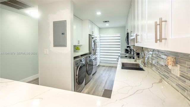 2400 Malayan Dr 94-D, Delray Beach, FL 33445