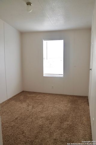 18707 County Road 5736, Castroville, TX 78009