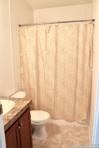 18707 County Road 5736, Castroville, TX 78009