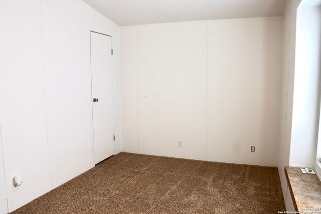 18707 County Road 5736, Castroville, TX 78009