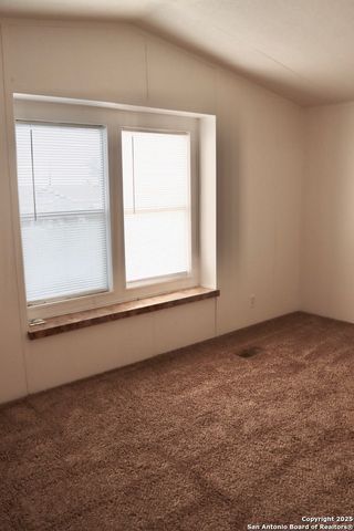 18707 County Road 5736, Castroville, TX 78009