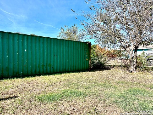 18707 County Road 5736, Castroville, TX 78009