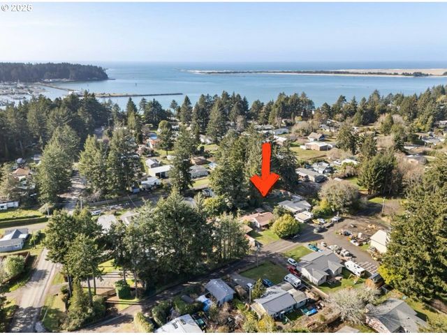 63534 S OLIVE Rd, Coos Bay, OR 97420
