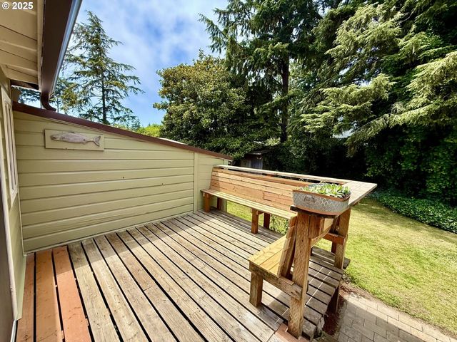 63534 S OLIVE Rd, Coos Bay, OR 97420