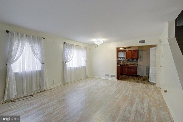 2225 HOUSTON ST, Suitland, MD 20746