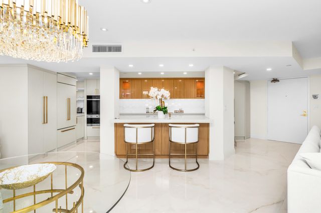 100 SE 5TH Avenue 103, Boca Raton, FL 33432
