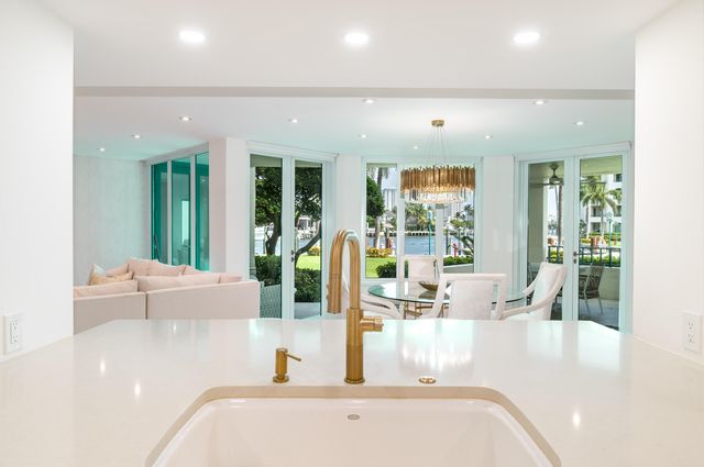 100 SE 5TH Avenue 103, Boca Raton, FL 33432