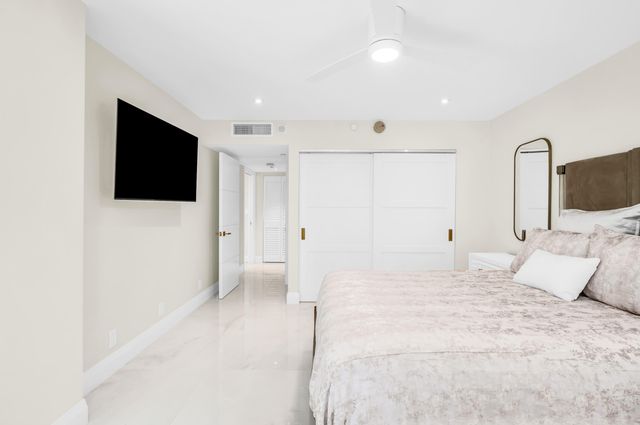 100 SE 5TH Avenue 103, Boca Raton, FL 33432