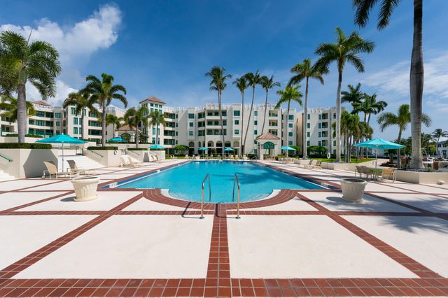 100 SE 5TH Avenue 103, Boca Raton, FL 33432