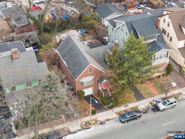 220 Oraton Parkway, East Orange, NJ 07017