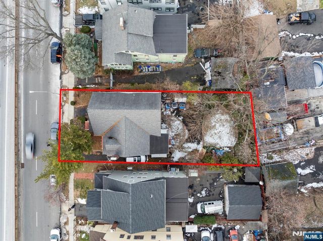 220 Oraton Parkway, East Orange, NJ 07017