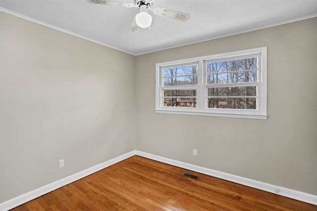 329 Earl Drive, Spartanburg, SC 29306