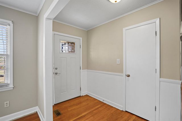 329 Earl Drive, Spartanburg, SC 29306