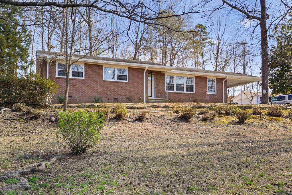 329 Earl Drive, Spartanburg, SC 29306