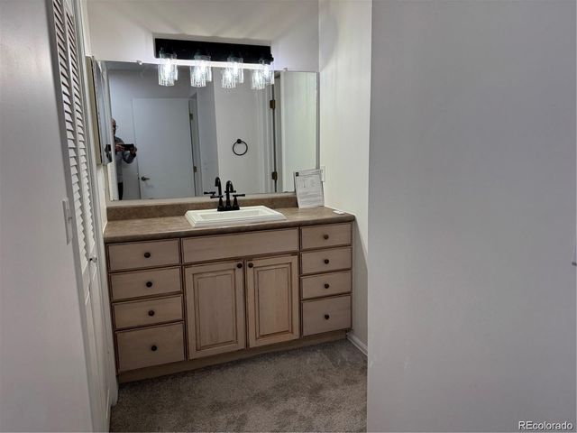 41 Canongate Lane, Highlands Ranch, CO 80130