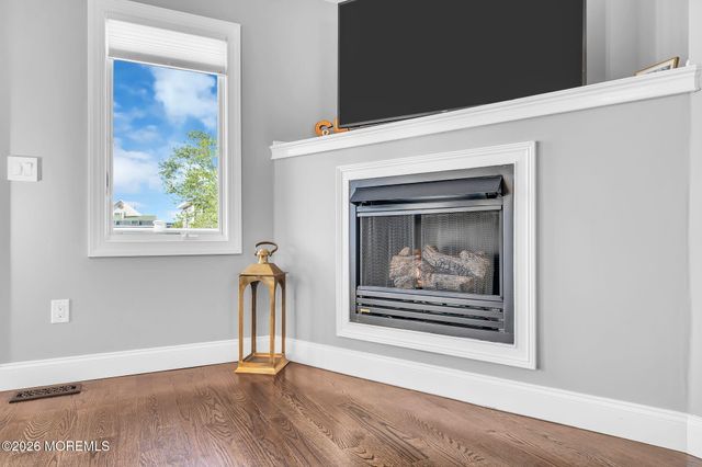 19 Drake Way, Toms River, NJ 08753