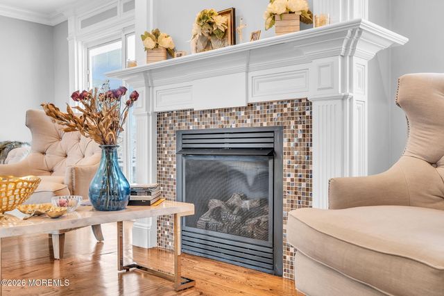19 Drake Way, Toms River, NJ 08753