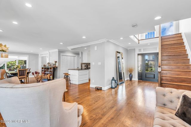 19 Drake Way, Toms River, NJ 08753