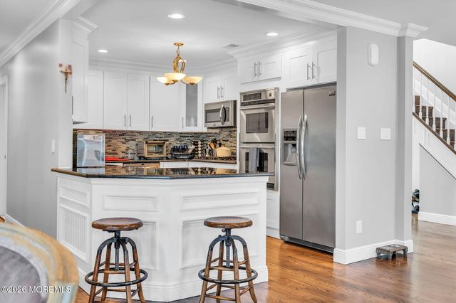 19 Drake Way, Toms River, NJ 08753