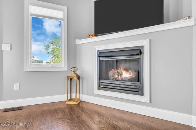 19 Drake Way, Toms River, NJ 08753