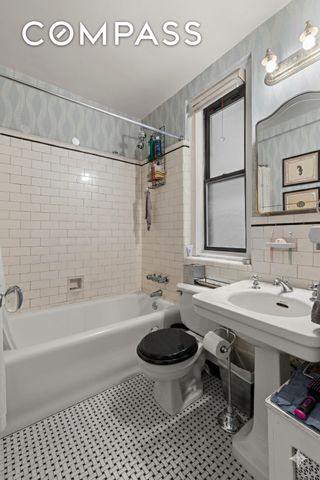 41 W 72nd St Apt 6E, New York City, NY 10023