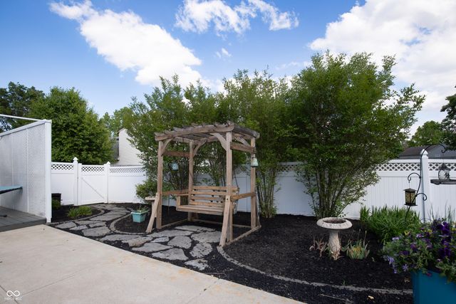 5602 Rum Cherry Way, Indianapolis, IN 46237