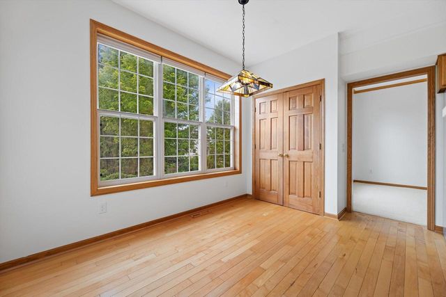 4703 W Forest Hill AVENUE, Franklin, WI 53132