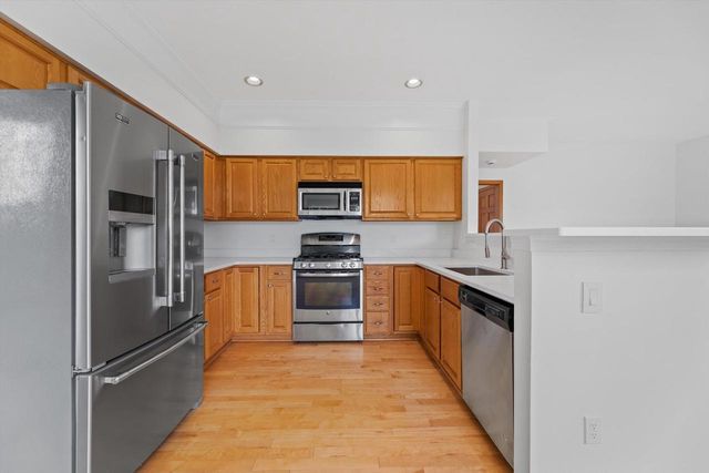 4703 W Forest Hill AVENUE, Franklin, WI 53132