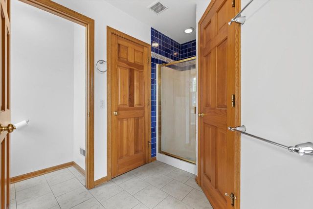 4703 W Forest Hill AVENUE, Franklin, WI 53132