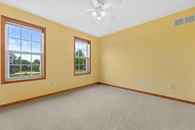 4703 W Forest Hill AVENUE, Franklin, WI 53132