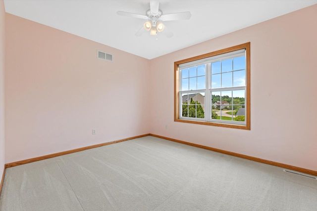4703 W Forest Hill AVENUE, Franklin, WI 53132