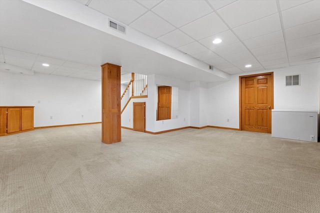 4703 W Forest Hill AVENUE, Franklin, WI 53132