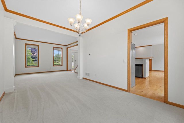 4703 W Forest Hill AVENUE, Franklin, WI 53132