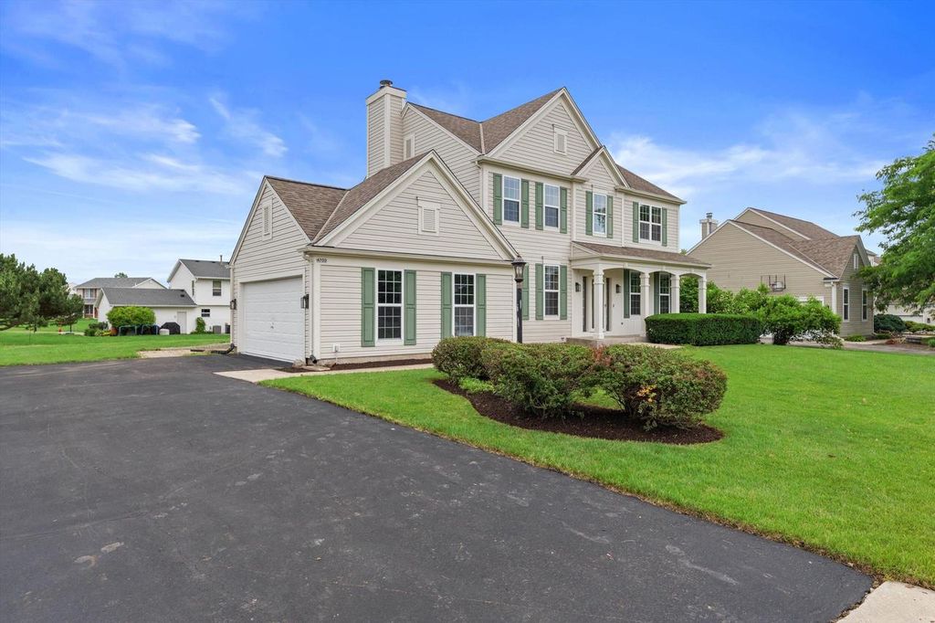 4703 W Forest Hill AVENUE, Franklin, WI 53132