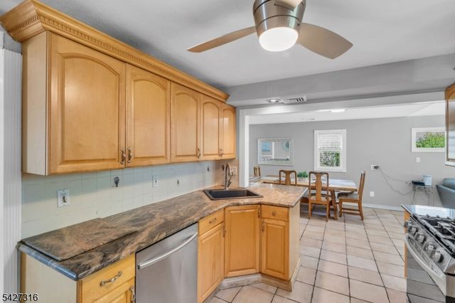 818 Summit Ave, Westfield Town, NJ 07090
