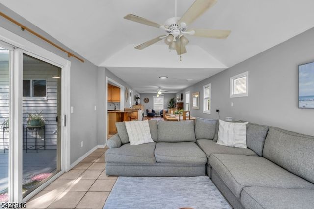 818 Summit Ave, Westfield Town, NJ 07090