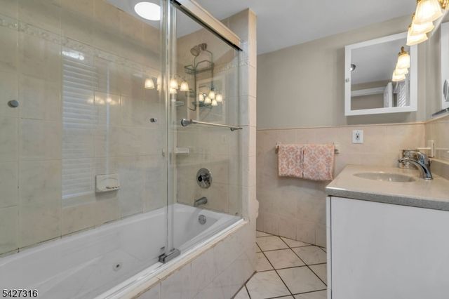 818 Summit Ave, Westfield Town, NJ 07090