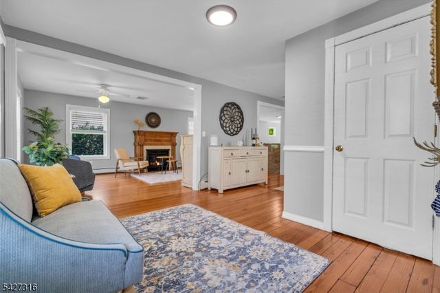 818 Summit Ave, Westfield Town, NJ 07090