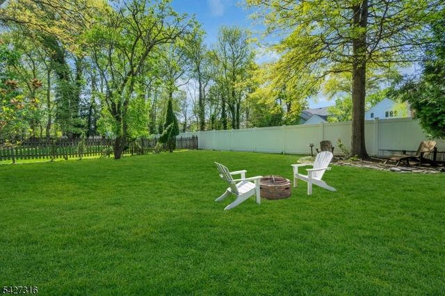 818 Summit Ave, Westfield Town, NJ 07090