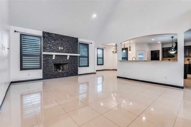 517 Netherland Drive, Seagoville, TX 75159