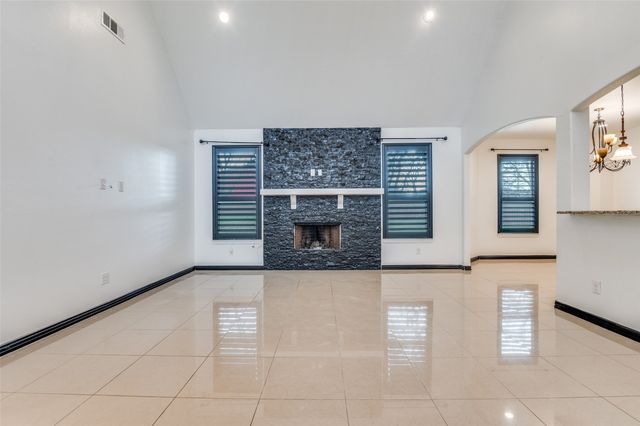 517 Netherland Drive, Seagoville, TX 75159