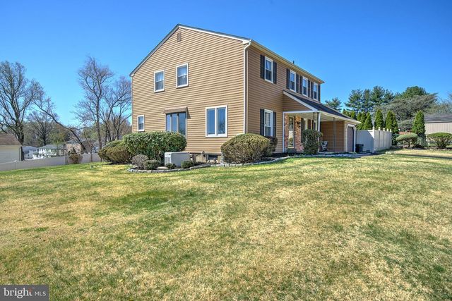 2533 SKYVIEW, Feasterville Trevose, PA 19053