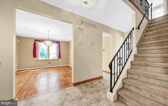 2533 SKYVIEW, Feasterville Trevose, PA 19053