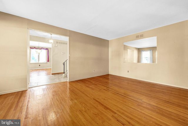 2533 SKYVIEW, Feasterville Trevose, PA 19053