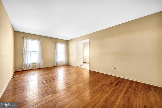 2533 SKYVIEW, Feasterville Trevose, PA 19053