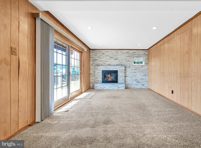 2533 SKYVIEW, Feasterville Trevose, PA 19053