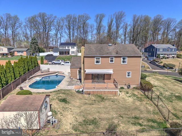 2533 SKYVIEW, Feasterville Trevose, PA 19053